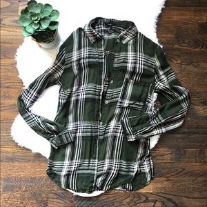 Forever21 Plaid Button down shirt